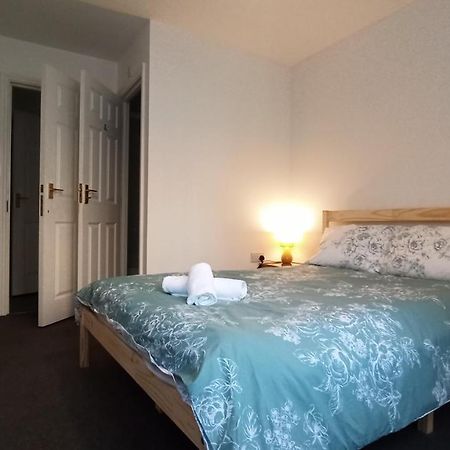 Bright, Chilled Ensuite Db Room In A Shared Flat! Лондон Экстерьер фото